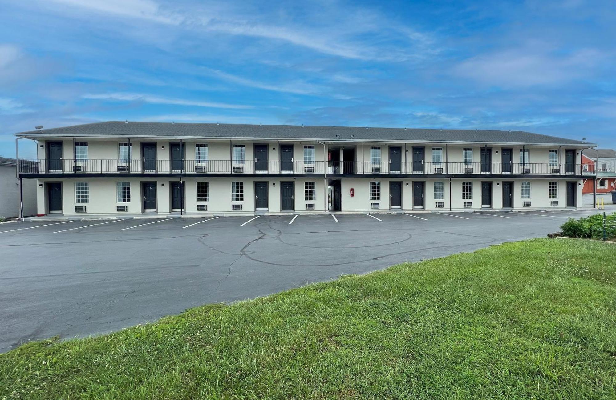 America'S Best Value Inn Lancaster Exterior photo